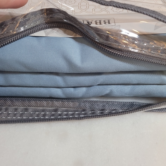 Twin Duvet Set - Picture 3 of 4